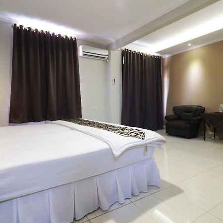 Hotel Andalus Джакарта Екстериор снимка