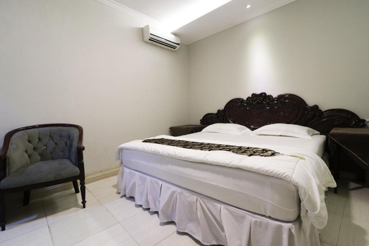 Hotel Andalus Джакарта Екстериор снимка