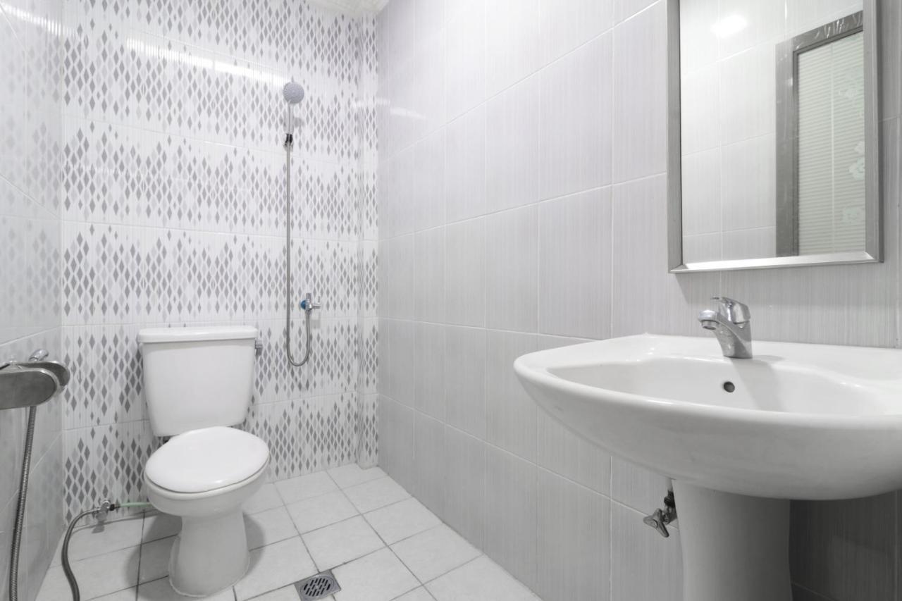 Hotel Andalus Джакарта Екстериор снимка